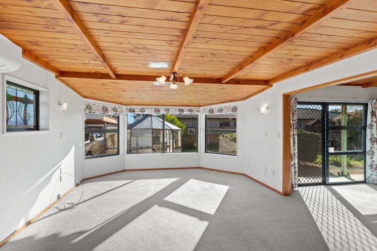 Photo of property in 633a Queen Street East, Levin, 5510