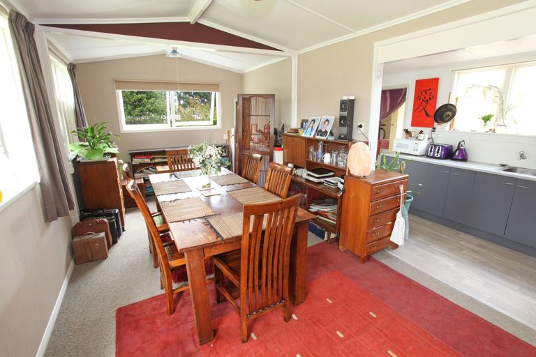 Photo of property in 2 Pokohui Avenue, Raglan, 3225