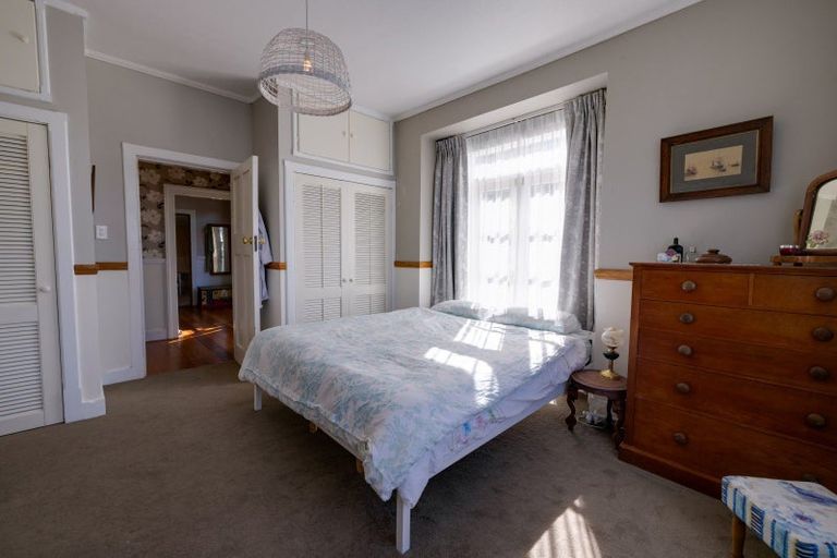 Photo of property in 21 Cobden Road, Bluff Hill, Napier, 4110