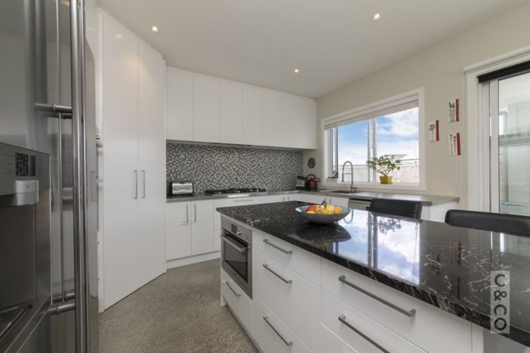 Photo of property in 4 York Terrace, Riverhead, 0820