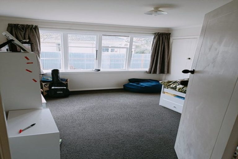 Photo of property in 27 Hollyford Avenue, Bryndwr, Christchurch, 8053