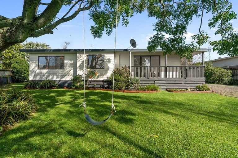 Photo of property in 37 Puriri Road, Pukekohe, 2120
