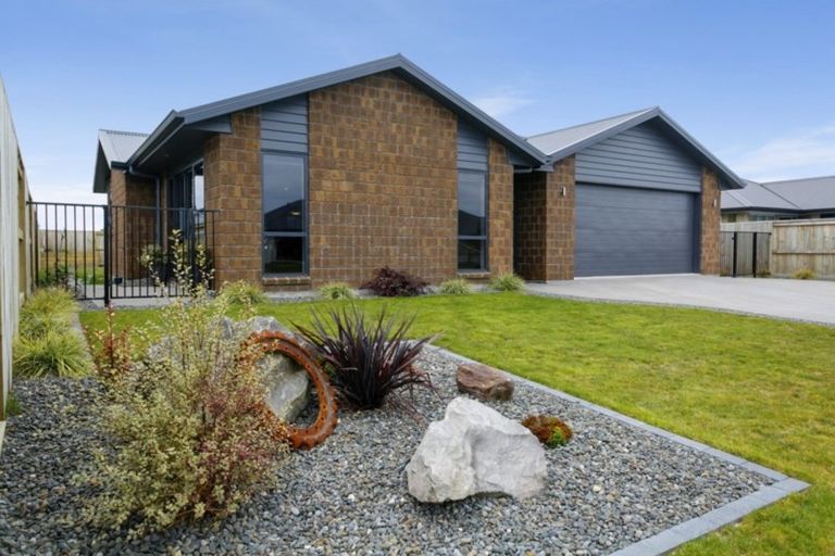 Photo of property in 24 Huka Heights Drive, Rangatira Park, Taupo, 3330