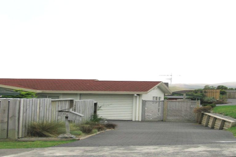 Photo of property in 10b Kentwood Drive, Woodridge, Wellington, 6037