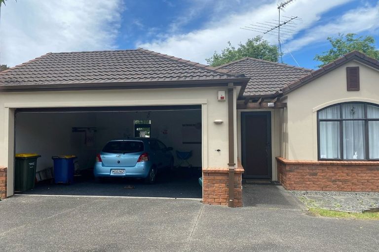 Photo of property in 5 Pepperdine Place, Albany, Auckland, 0632