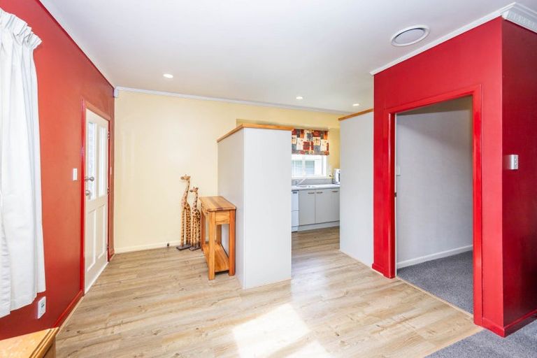 Photo of property in 20 Oxford Street, Fairfield, Hamilton, 3214