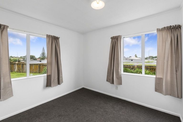 Photo of property in 2 Rosewood Place, Paraparaumu, 5032