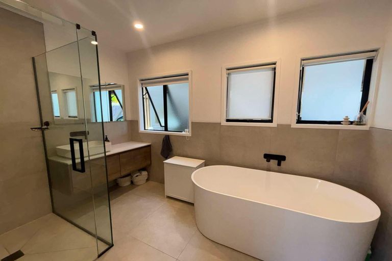 Photo of property in 19a Walbrook Road, Manly, Whangaparaoa, 0930