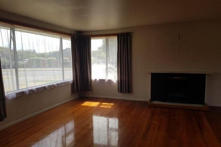 Photo of property in 67 Englefield Road, Northwood, Christchurch, 8051