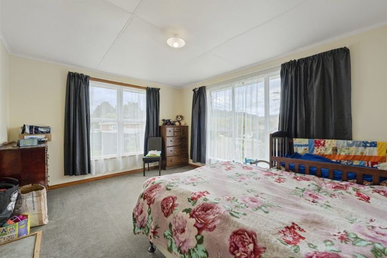 Photo of property in 15 Williams Avenue, Ohura, 3926