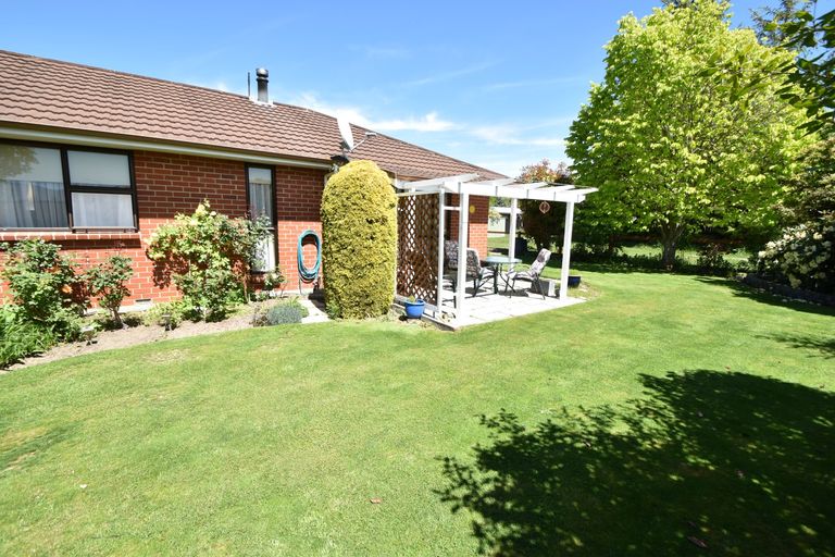 Photo of property in 10 Benmore Place, Omarama, 9412