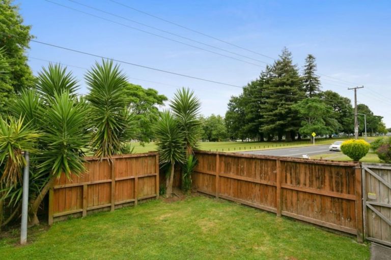 Photo of property in 76 Browning Street, Leamington, Cambridge, 3432