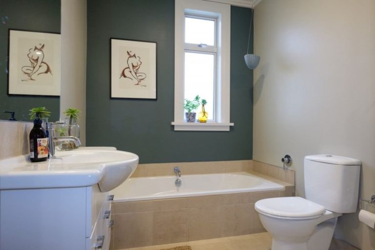 Photo of property in 38 Hunt Street, Andersons Bay, Dunedin, 9013