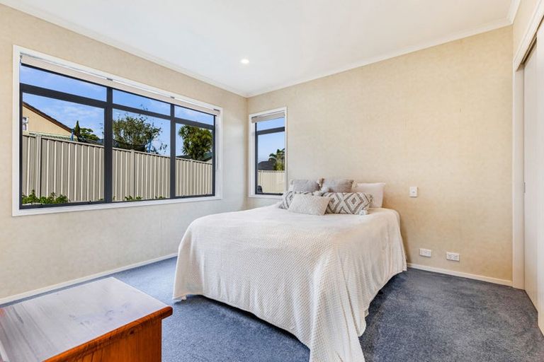 Photo of property in 11 Pippen Court, Henderson, Auckland, 0612