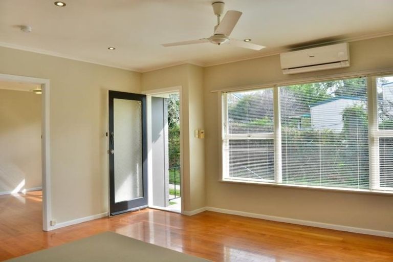 Photo of property in 2/156 Hinemoa Street, Birkenhead, Auckland, 0626