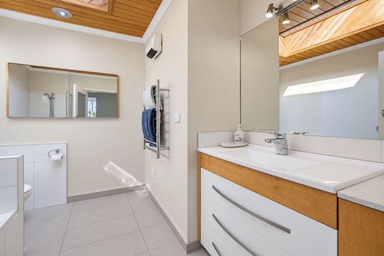 Photo of property in 218 Pohutukawa Avenue, Ohope, 3121