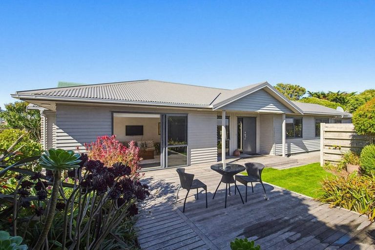 Photo of property in 193a Tutere Street, Waikanae Beach, Waikanae, 5036