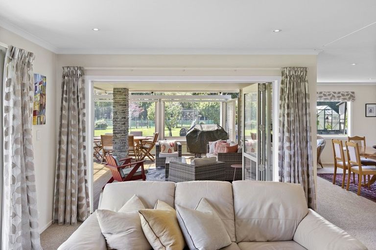 Photo of property in 8 Camellia Lane, Carterton, 5713