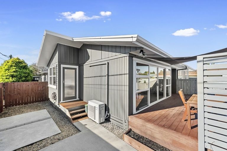 Photo of property in 1 Warwick Avenue, St Andrews, Hamilton, 3200