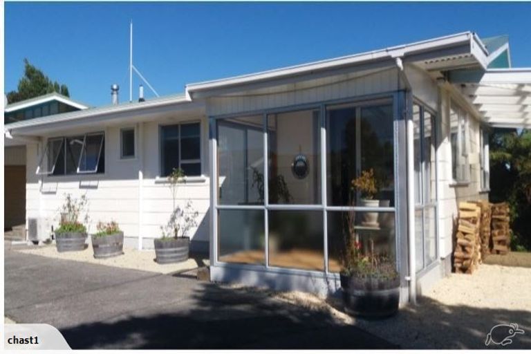 Photo of property in 33 Whitcombe Terrace, Hokitika, 7810