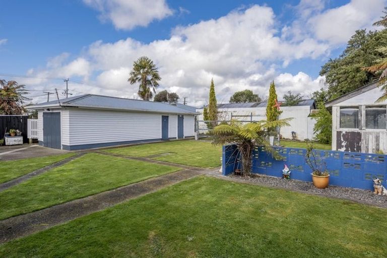 Photo of property in 94 Bartholomew Road, Levin, 5510