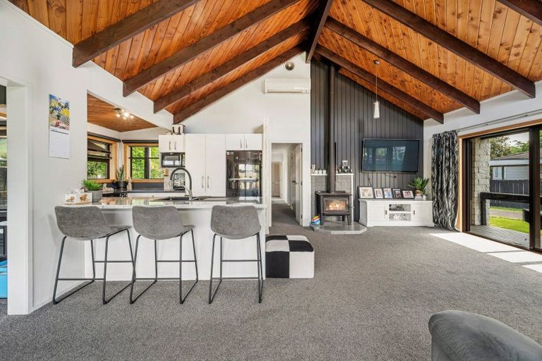 Photo of property in 11 Streamdale Place, Ngongotaha, Rotorua, 3010