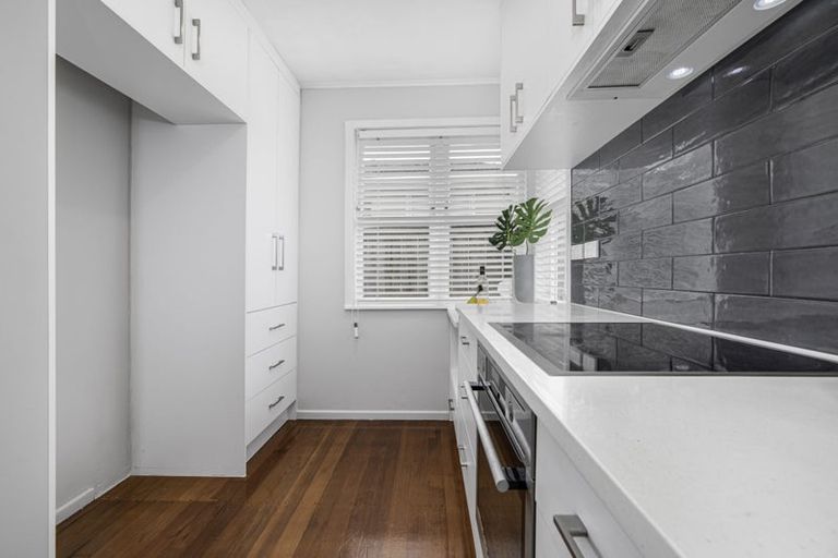 Photo of property in 123 Wharf Road, Te Atatu Peninsula, Auckland, 0610