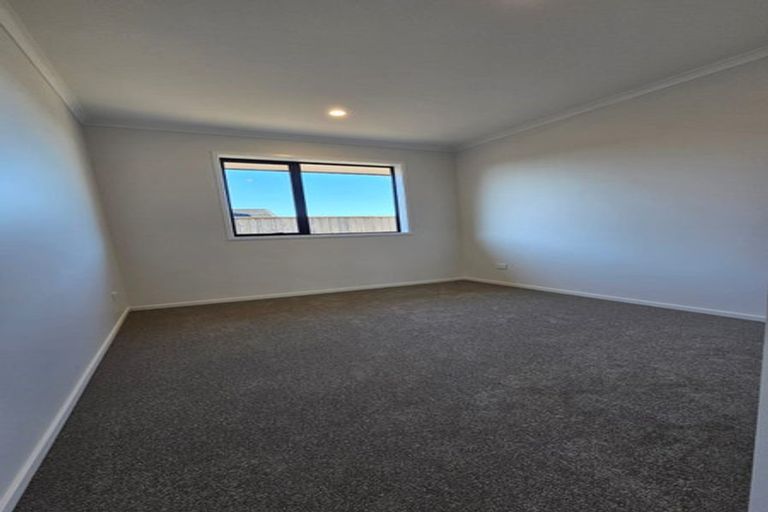 Photo of property in 16 Bathurst Crescent, Pokeno, 2402