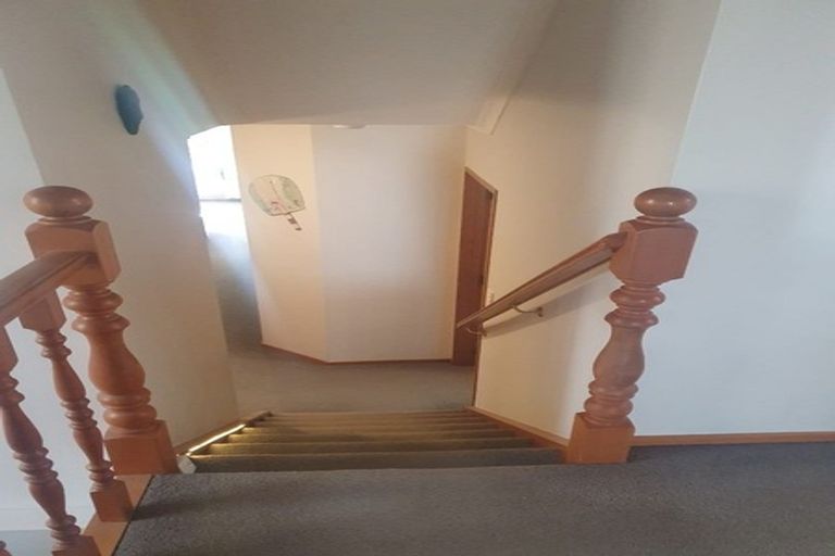 Photo of property in 4 Inglewood Place, Avonhead, Christchurch, 8042