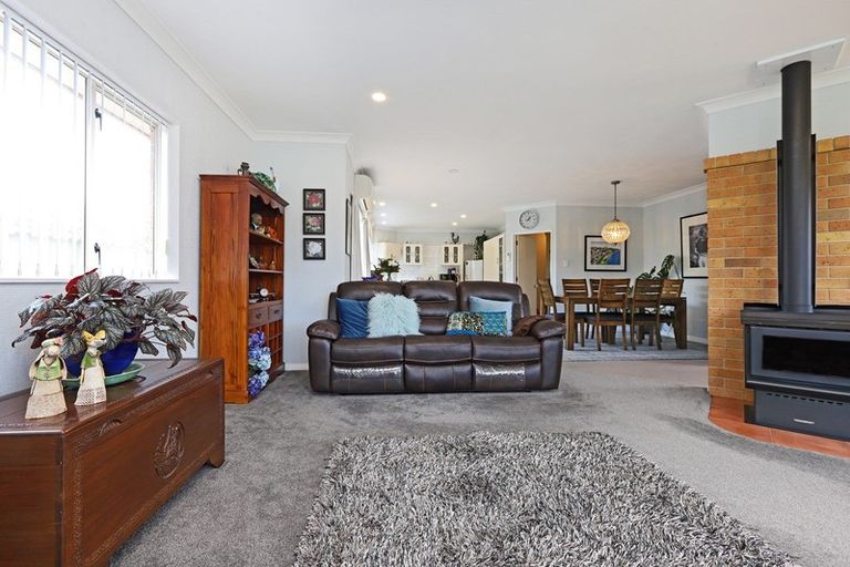 Photo of property in 59 Whiting Crescent, Greenmeadows, Napier, 4112