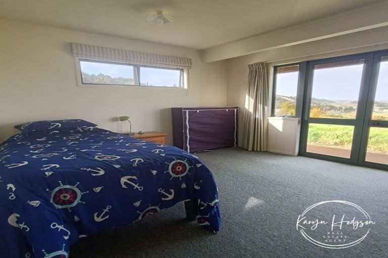 Photo of property in 7 Te Opi Road East, Whakapirau, Maungaturoto, 0583
