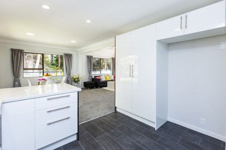 Photo of property in 122 Plateau Road, Te Marua, Upper Hutt, 5018