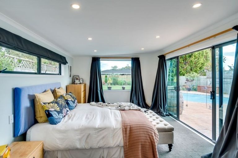 Photo of property in 15 Carl Avenue, Havelock North, 4130