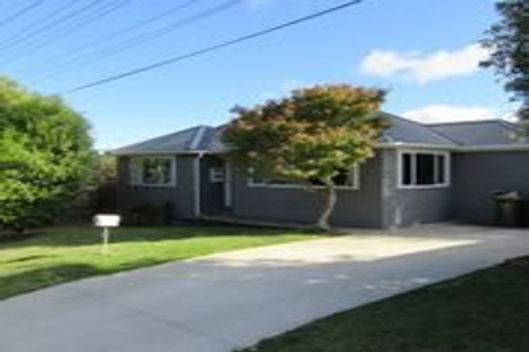 Photo of property in 7 Rimutaka Place, Titirangi, Auckland, 0604