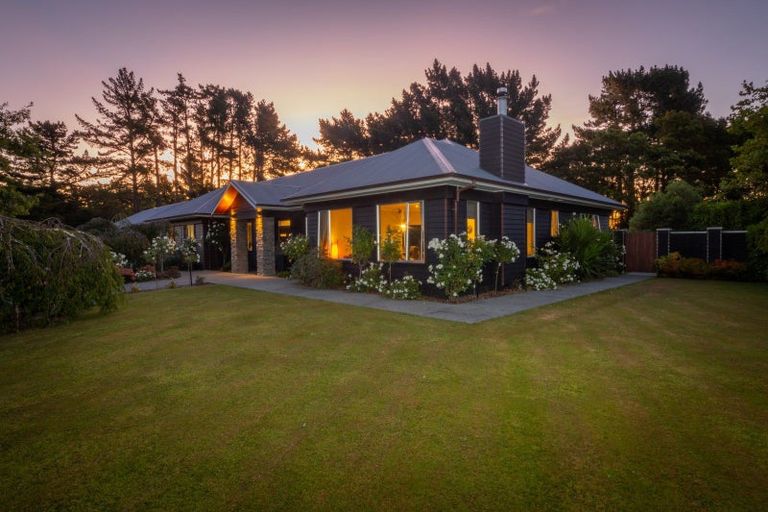 Photo of property in 6 Homestead Lane, Fitzherbert, Palmerston North, 4471