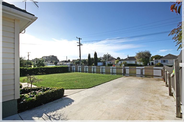 Photo of property in 9 Easton Street, Foxton, 4814