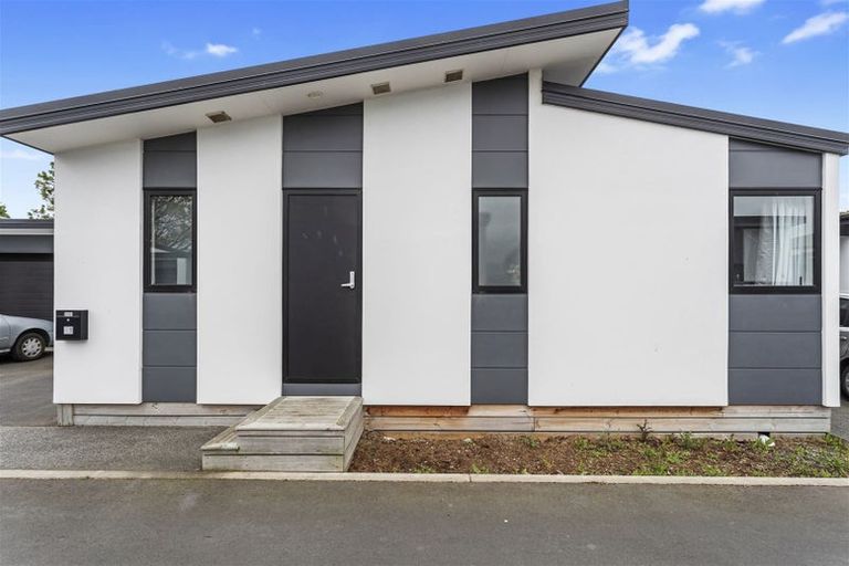 Photo of property in 11 League Lane, Phillipstown, Christchurch, 8011
