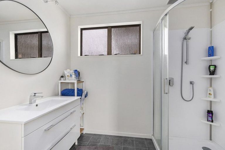 Photo of property in 128 Conclusion Street, Ascot Park, Porirua, 5024