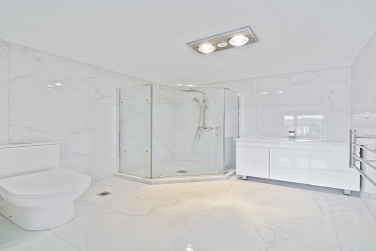 Photo of property in 11a Kimdale Place, Totara Heights, Auckland, 2105