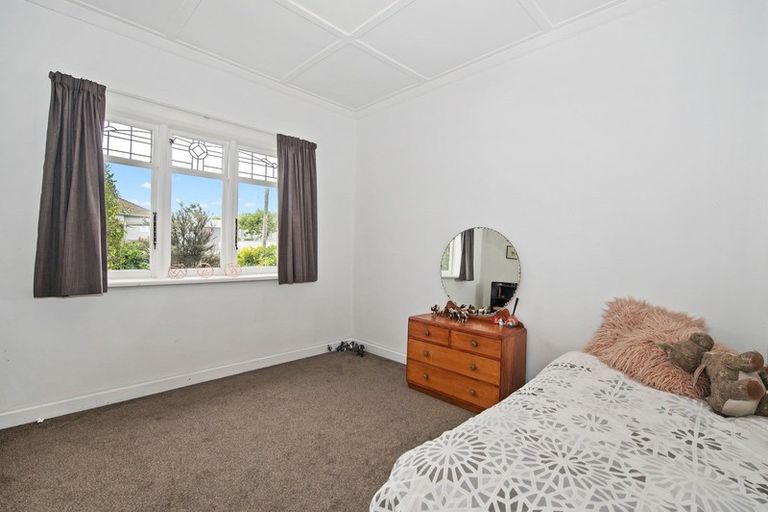 Photo of property in 17 Mersey Street, South Hill, Oamaru, 9400