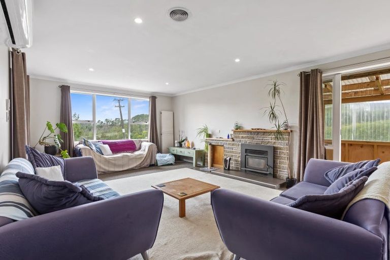 Photo of property in 136 Annett Road, Kumeu, 0891