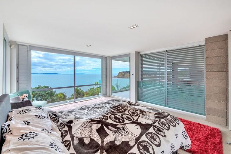 Photo of property in 1462 Whangaparaoa Road, Army Bay, Whangaparaoa, 0930