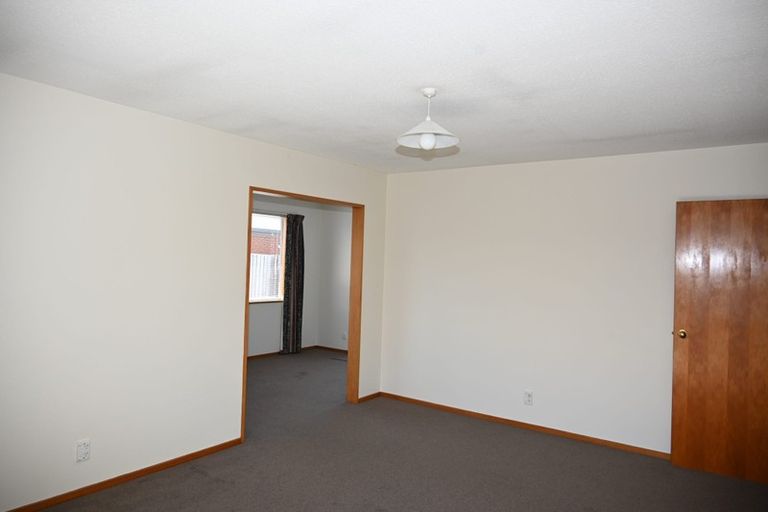 Photo of property in 2/18 Burdale Street, Riccarton, Christchurch, 8011