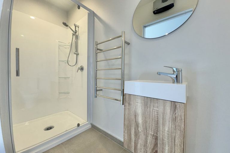 Photo of property in 4/6a Taramea Place, Addington, Christchurch, 8024