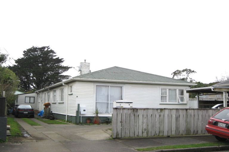 Photo of property in 5a Tokomaru Street, Welbourn, New Plymouth, 4312