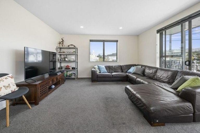 Photo of property in 17b Hania Street, Mount Victoria, Wellington, 6011