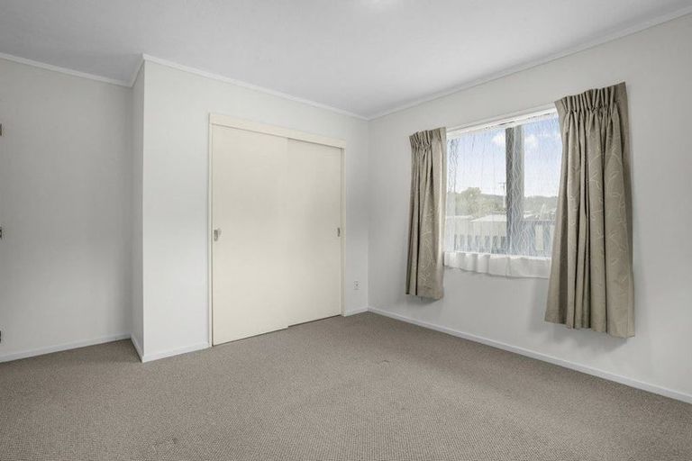 Photo of property in 2/1159 High Street, Taita, Lower Hutt, 5011