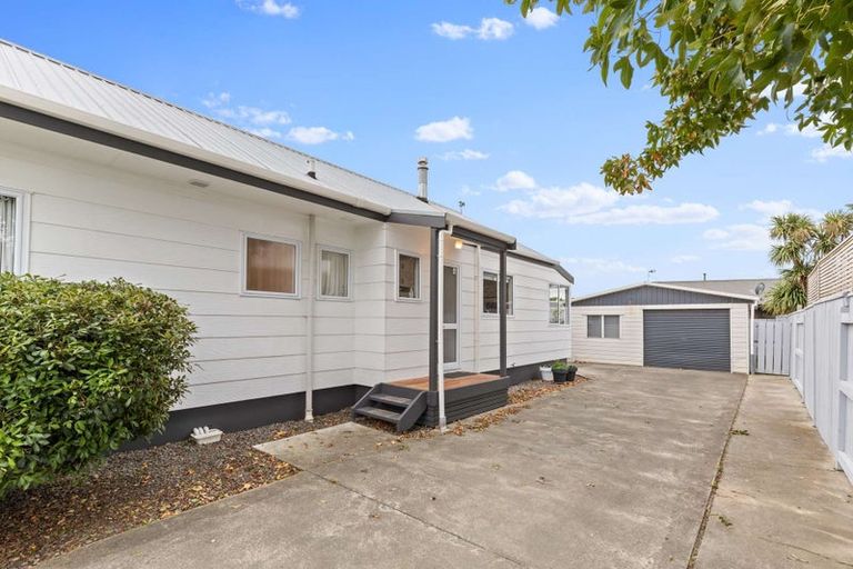 Photo of property in 8 Mercury Street, Milson, Palmerston North, 4414