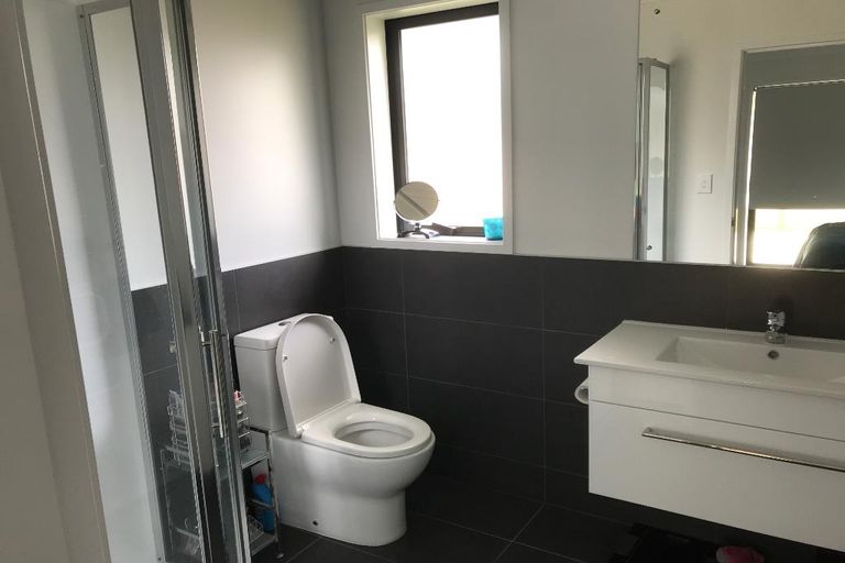 Photo of property in 18 Tawhiti Road, Pukekohe, 2120