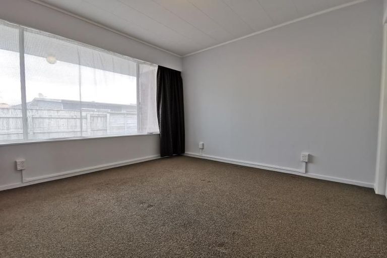 Photo of property in 3/7 Davies Street, Tawa, Wellington, 5028